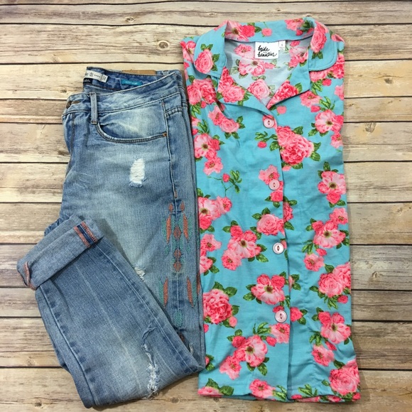 Bride and Beauties by Bed Head floral top - Picture 1 of 3